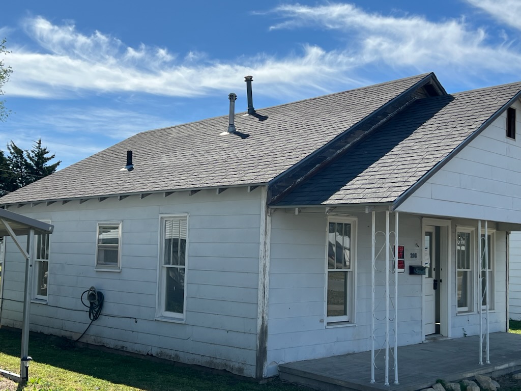 205 S Kansas St, Plainville, KS 67663