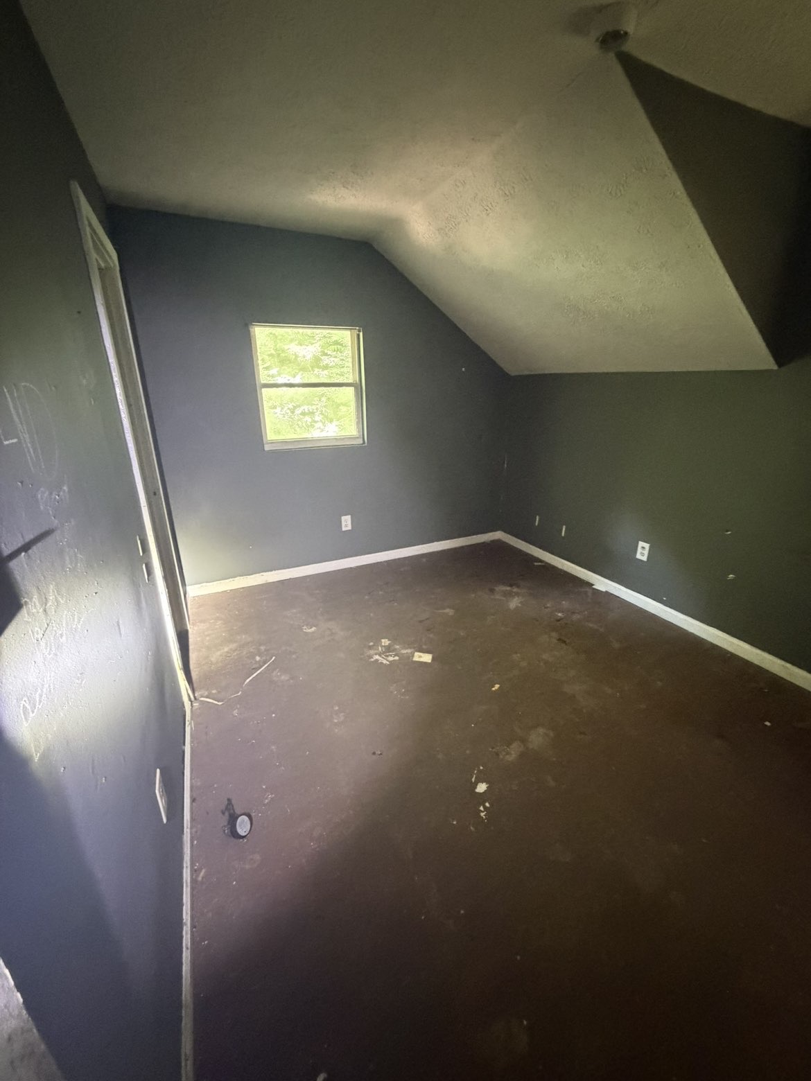 531 N 4th St Flatwood KY 41139