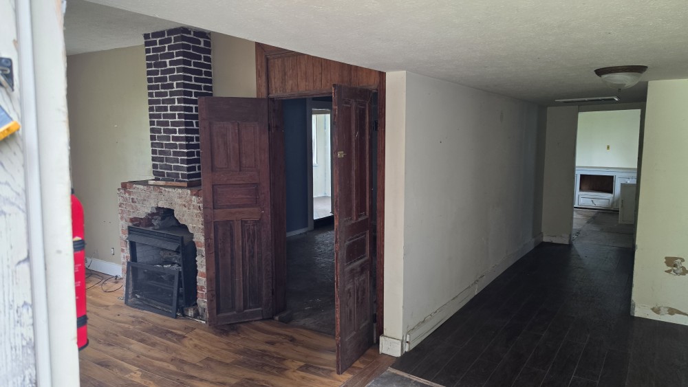244 S Mann Ave Albany IN 473209