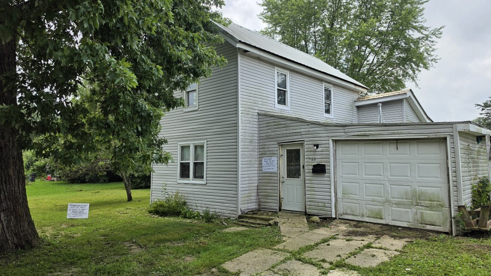 244 S Mann Ave Albany IN 473209