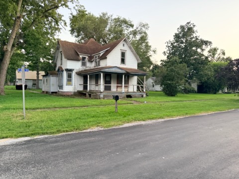 205 5th St E Hammond IL 61929