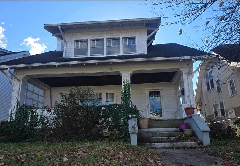 347 7th Ave W Huntington WV 25701