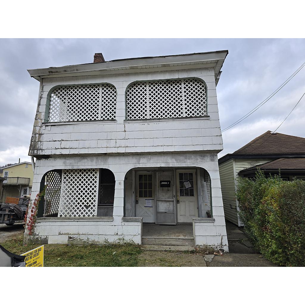 315 Marshall St McMenchen WV 26040