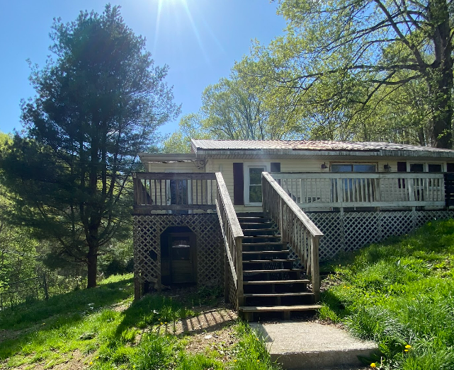 8209 Dry Fork Rd North Tazewell VA 24630