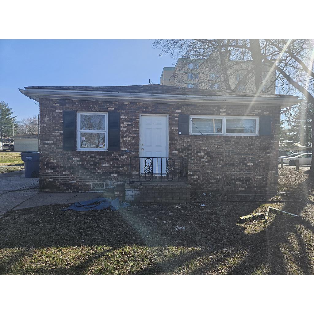 1410 E Poplar St West Frankfort IL 62896