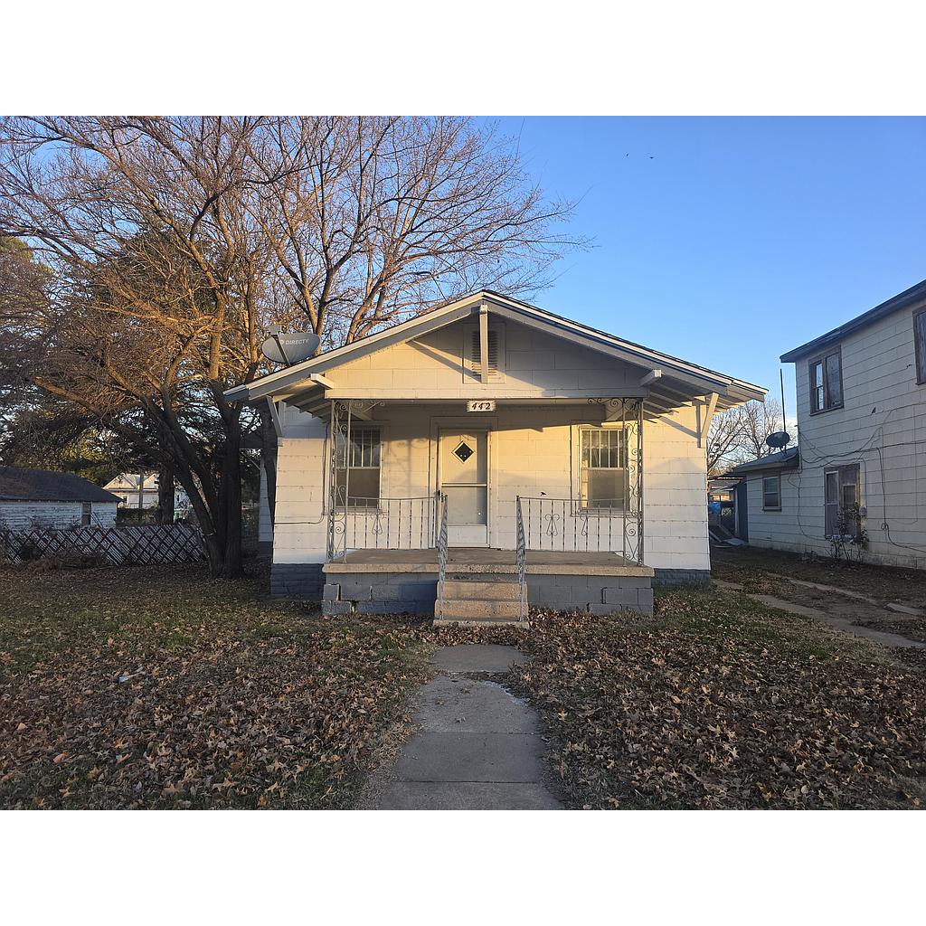 442 E Lincoln Ave Blackwell OK 74631