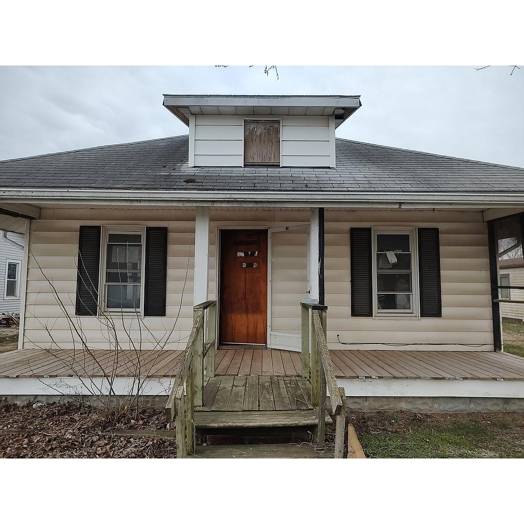 220 S Main St Griffin IN 47616