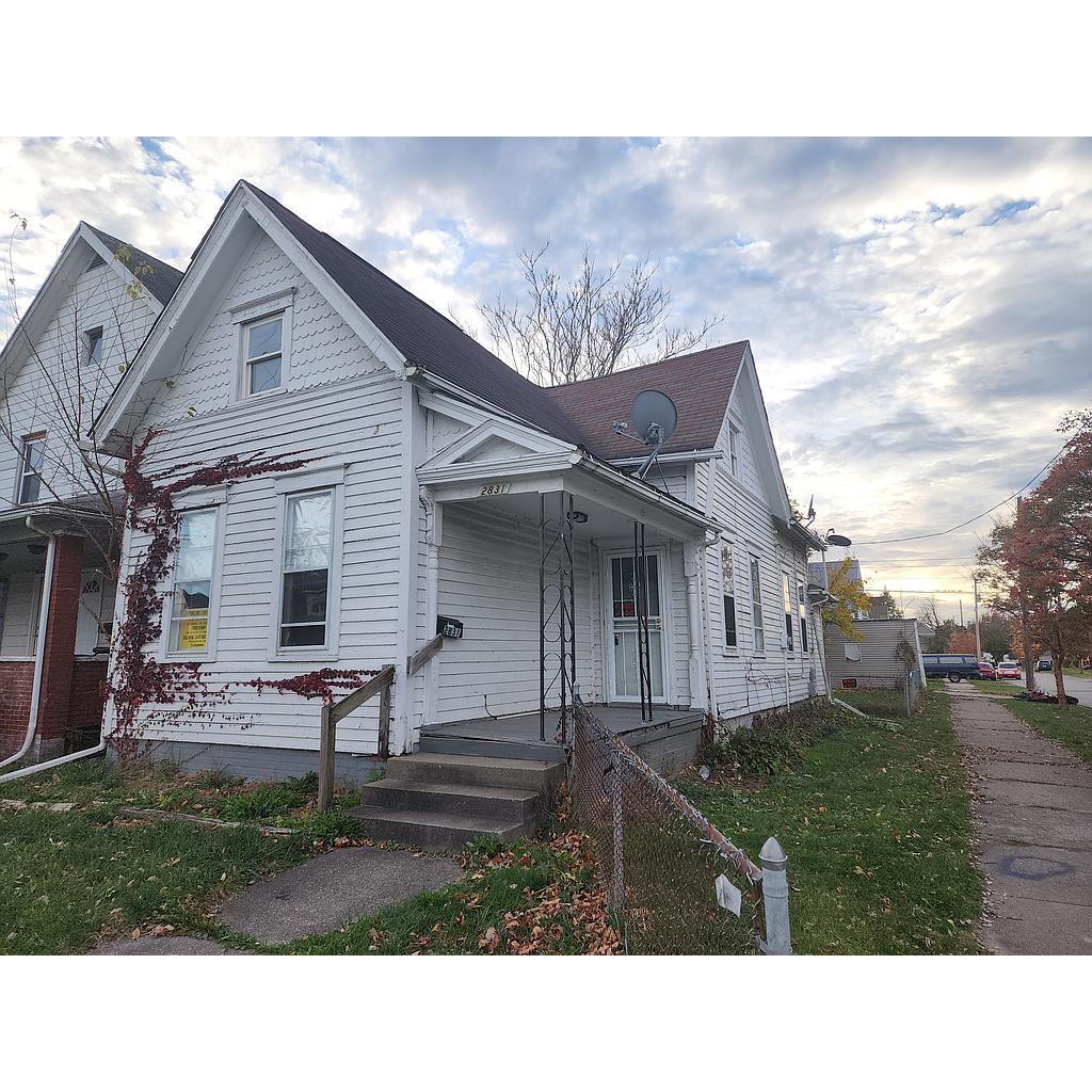 2831 Elm St Toledo OH 43608