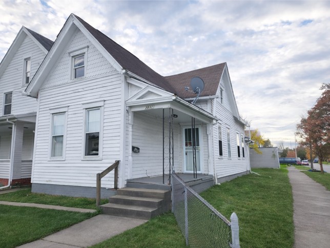 2831 Elm St Toledo OH 43608